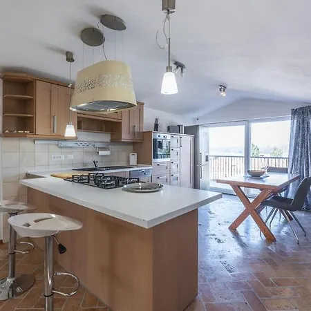 Penthouse Lorena Gasthuis Poreč