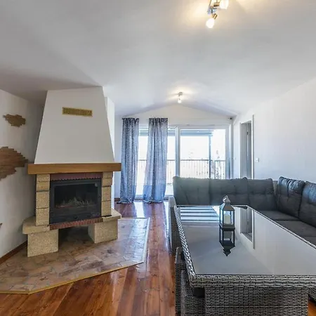 Guest house Penthouse Lorena Porec