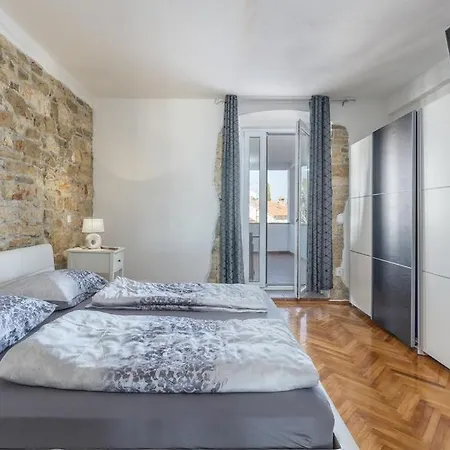 Guest house Penthouse Lorena