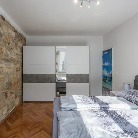 Konukevi Penthouse Lorena