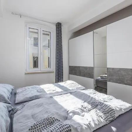 Penthouse Lorena Guest house *