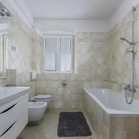 Guest house Penthouse Lorena *
