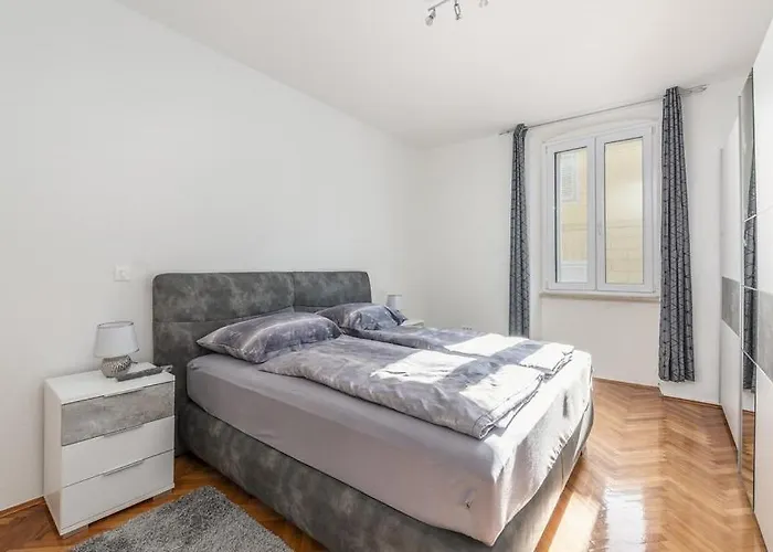 Penthouse Lorena Penzion Poreč